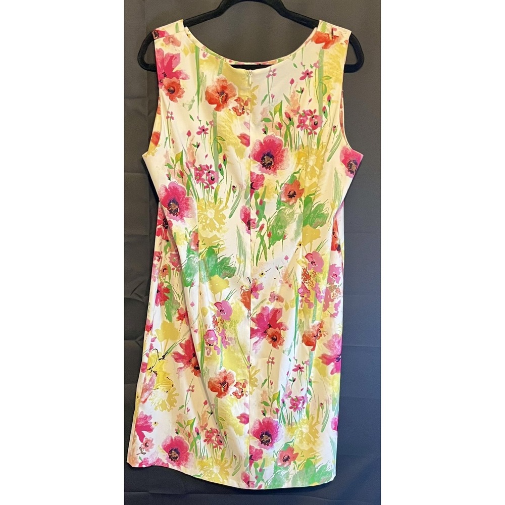 Dressbarn Dress Womens 18W White Multicolor Floral Sleeveless Shift Knee Length - Picture 3 of 8
